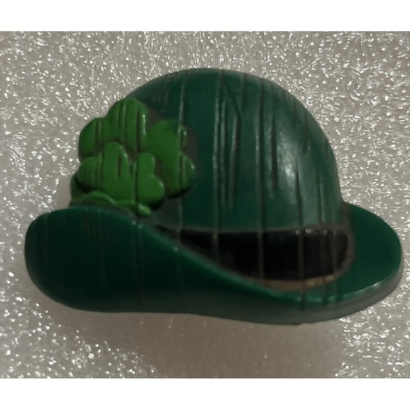 Hallmark 1980's St Patrick's Day Pins ~ Vintage Collectibles ~ 4 Set - Picture 2 of 10